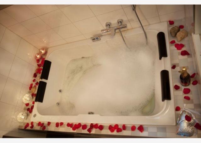 Love suite