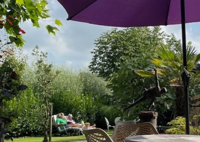 Garden kerksuite