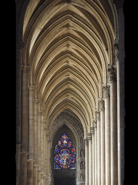 Although Reims is first and foremost a champagne city, it’s well worth spending a day wandering around.