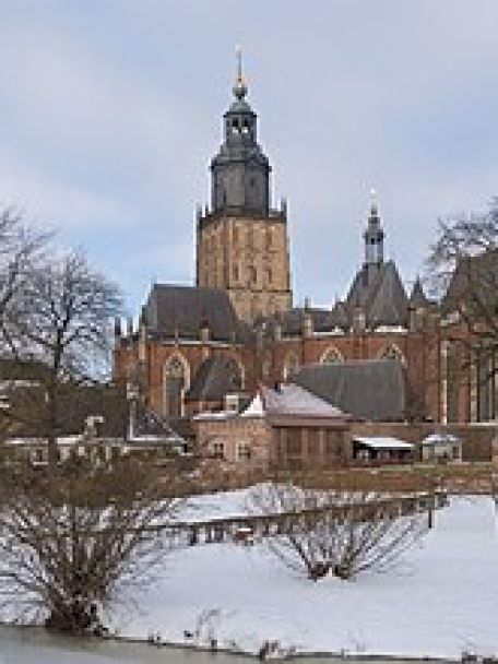 De St. Walburgiskerk is een van de bekendste gebouwen van Zutphen en niet alleen een must voor wie van historie houdt.