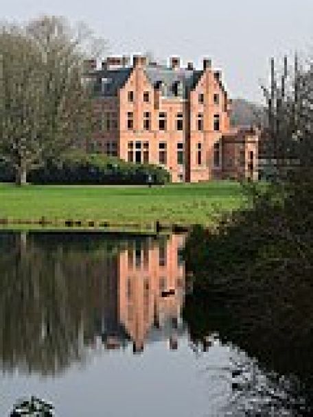 Landschapspark Bulskampveld is de parel van het Brugse Ommeland met een bijzondere mix van bossen, heide, kastelen, dreven en landbouwlandschappen.