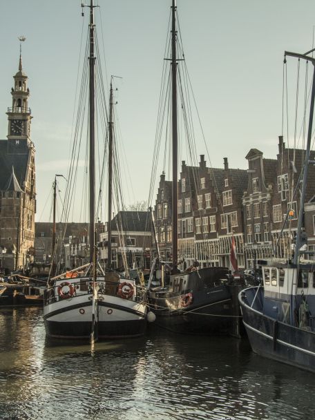In the 17th century, Hoorn was an important VOC town and still boasts a surprising number of monuments, old warehouses, harbours and charming little streets.