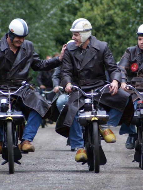 Met een Solex – in de buurt te huur – zie je wereld door een hele andere bril!