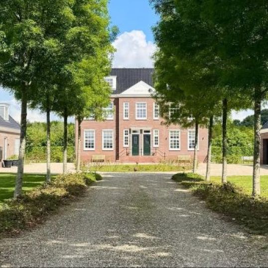 Het Koetshuis