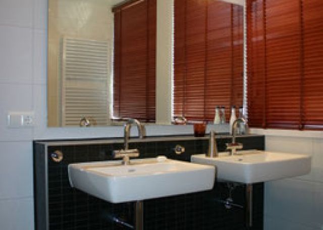 B&B Suites