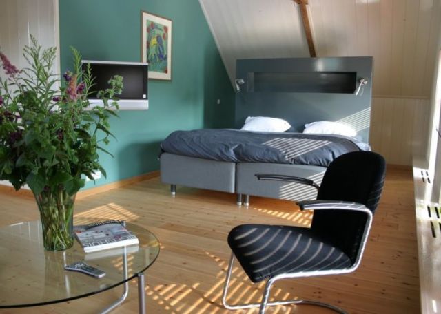 B&B Suites