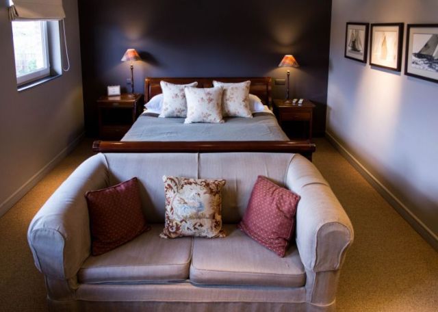 "Ralph" Suite