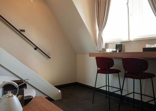 Deluxe Studio