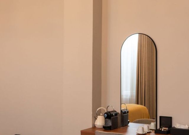 Senior Suite