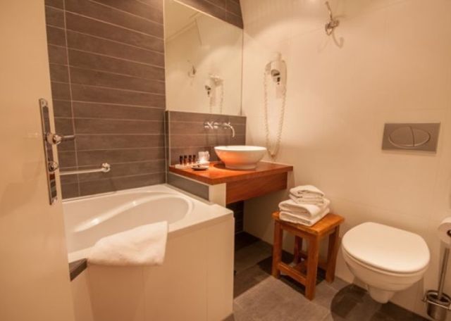 Waterschip kamer 12