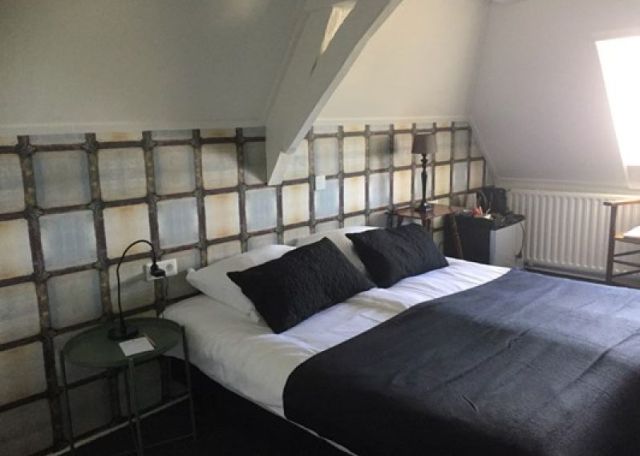 Waterschip kamer 16