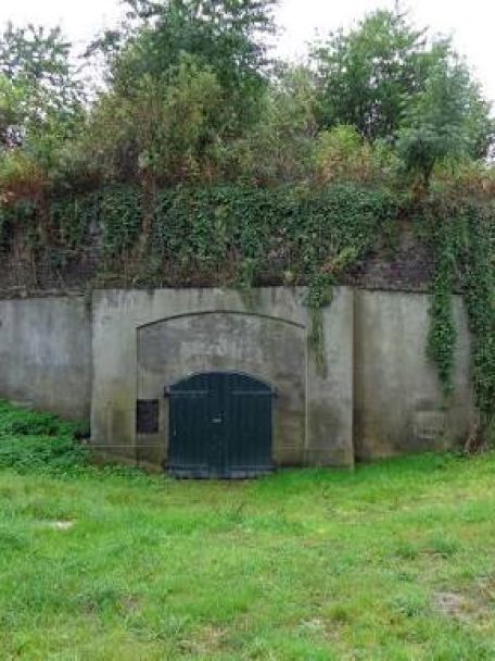 Rond Krommenie liggen verschillende forten van de UNESCO-werelderfgoedlinie. Die geven een mooi beeld van de Nederlandse waterverdediging uit de 19e eeuw.