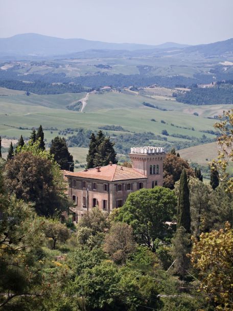 Here, right in the heart of the magical Pisa-Florence-Siena triangle, you’ll find culture and nature in abundance.