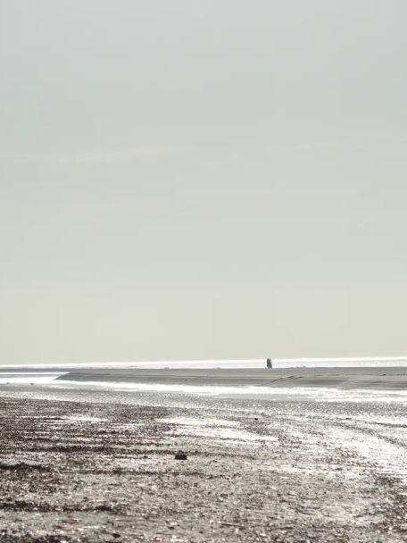 Je bent in een zucht op het strand van Bloemendaal of Zandvoort.