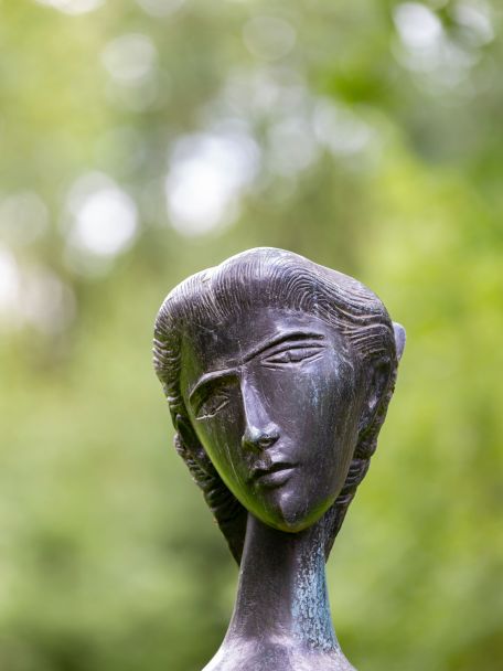 De beeldentuin BIG Art & Garden in Gees is enorm en biedt meer dan 200 indrukwekkende sculpturen.