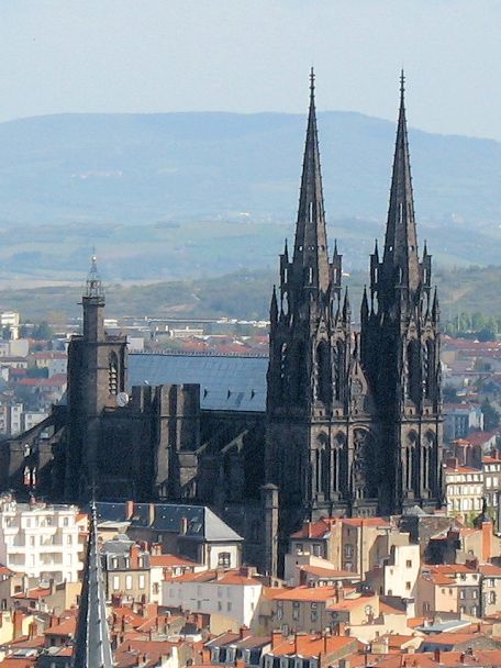 The cityscape of Clermont-Ferrand is dominated by the Gothic Cathédrale Notre-Dame-de-l’Assomption, built of black lava stone.