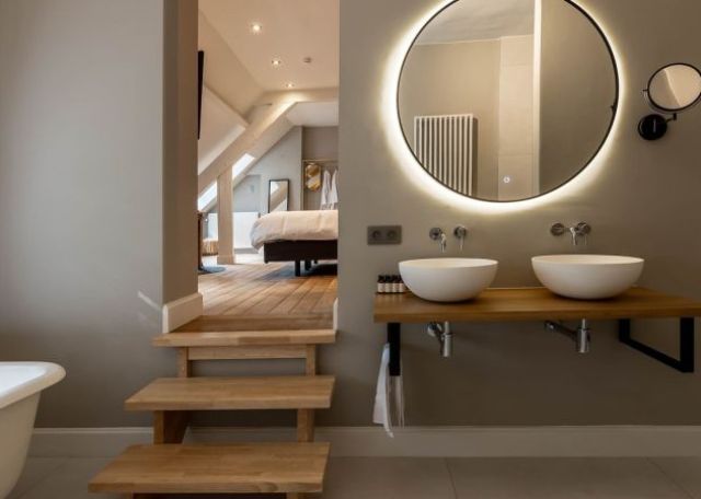 Deluxe suite