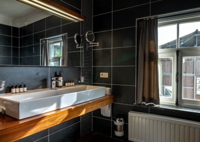 Deluxe suite