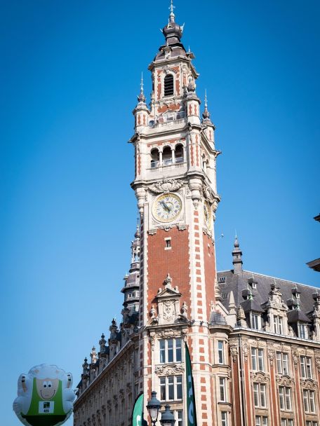 Zeg je Lille dan zeg je kleurrijke gevels (zoals in Gent/Brugge), een bourgondische eetcultuur (meer dan bier, stoofpotjes en wafels) en een gezellige binnenstad.