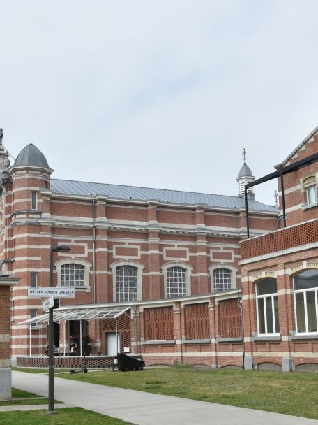 Wat eerst een militair hospitaal was is nu het Groen Kwartier van Antwerpen: een heel goed voorbeeld van een geslaagd stadsvernieuwingsproject.