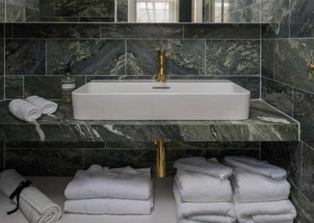 Canal suite met balkon incl. minibar drankjes en champagne bij aankomst