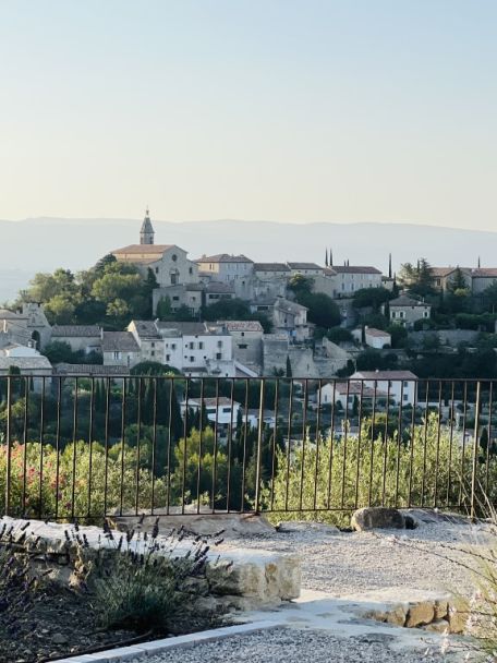 De Mont Ventoux: wie kent ‘m niet? Iconische berg van de Tour de France. Met een maanlandschap on top en adembenemend uitzicht over de Provence.